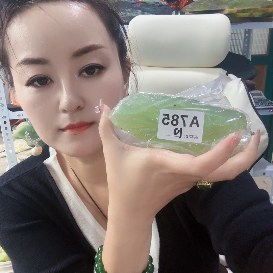 玉天然岫玉手工雕刻