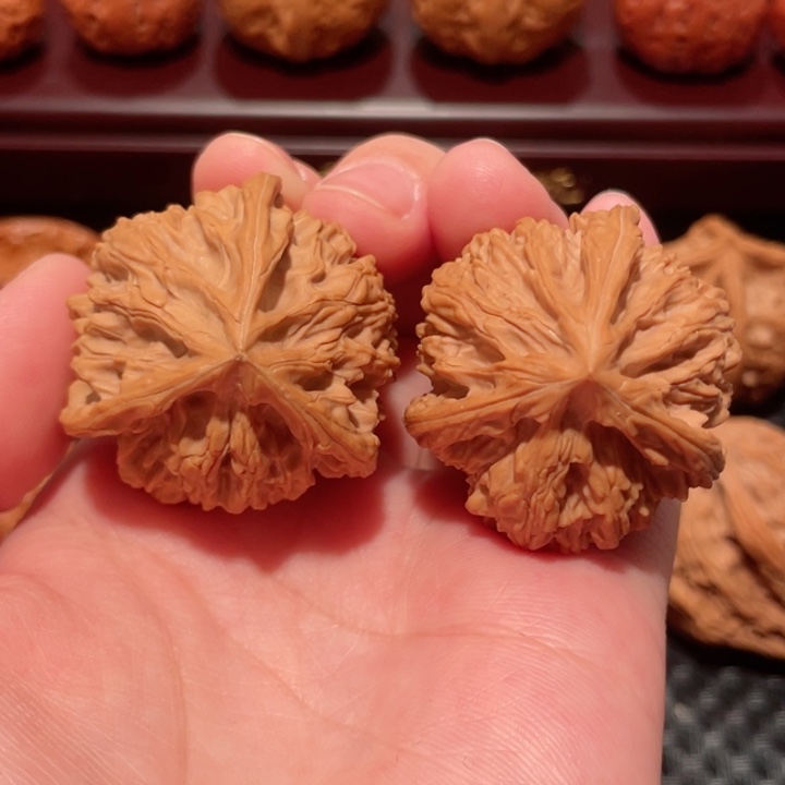 把件文玩核桃文山三棱全品
