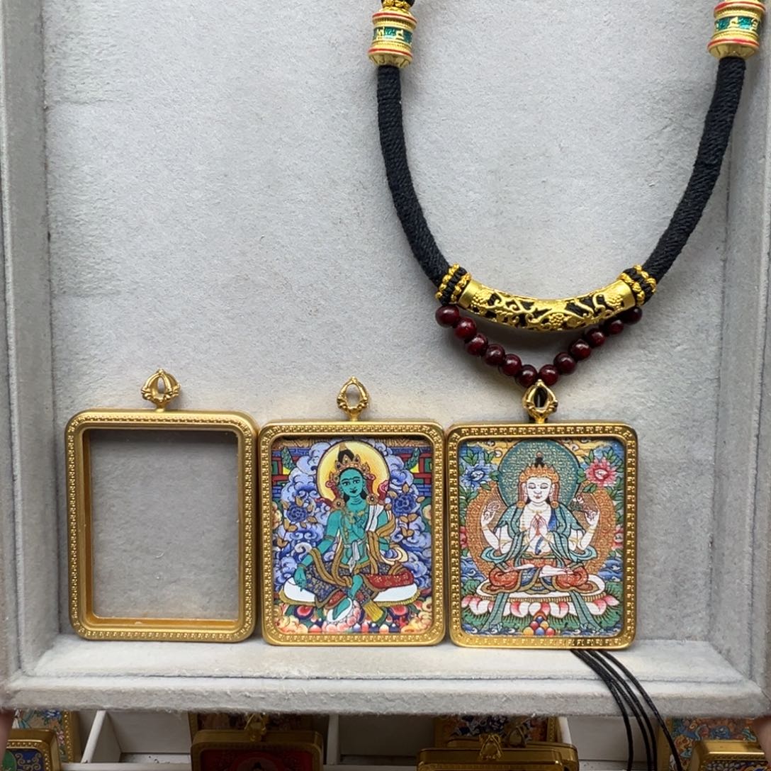 吊坠.****ㅤ铜双面绿度四臂绳子11号