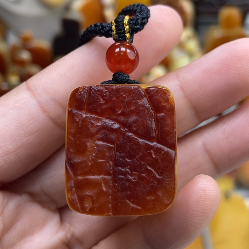 【闪购商品】琥珀颈饰未镶嵌