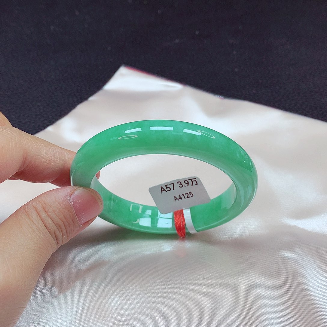 翡翠手镯未镶嵌手镯57