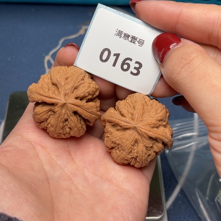 文玩核桃把件粗筋38