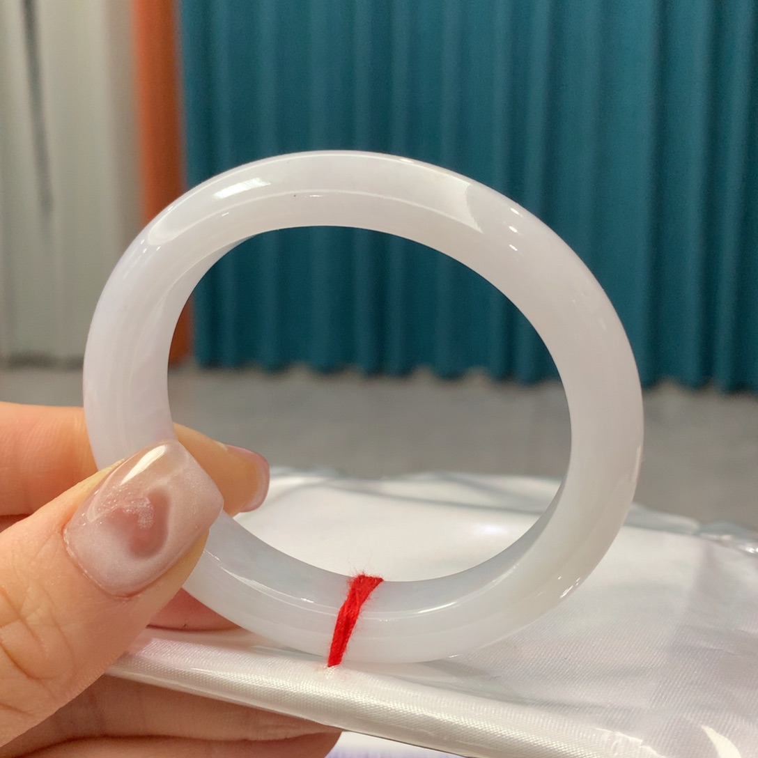 未镶嵌手镯翡翠完美者慎拍 圈口51.5贵妃