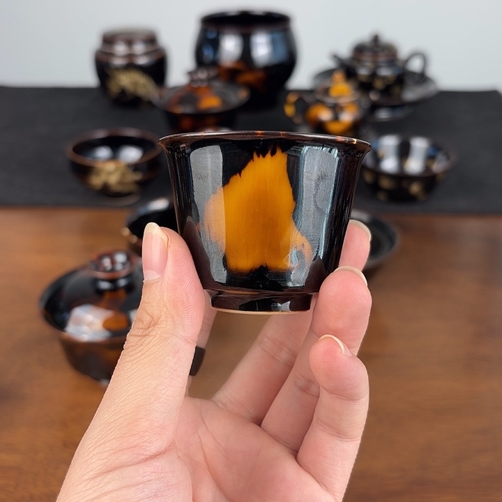 瓷玳瑁釉马蹄闻香杯