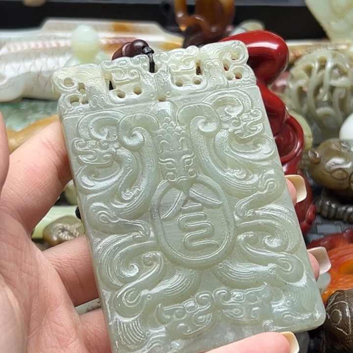 未镶嵌和田玉（糖玉）挂件