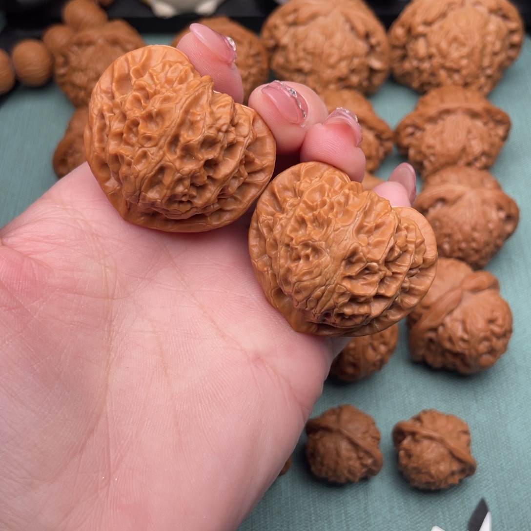 把件文玩核桃桃心宫灯40