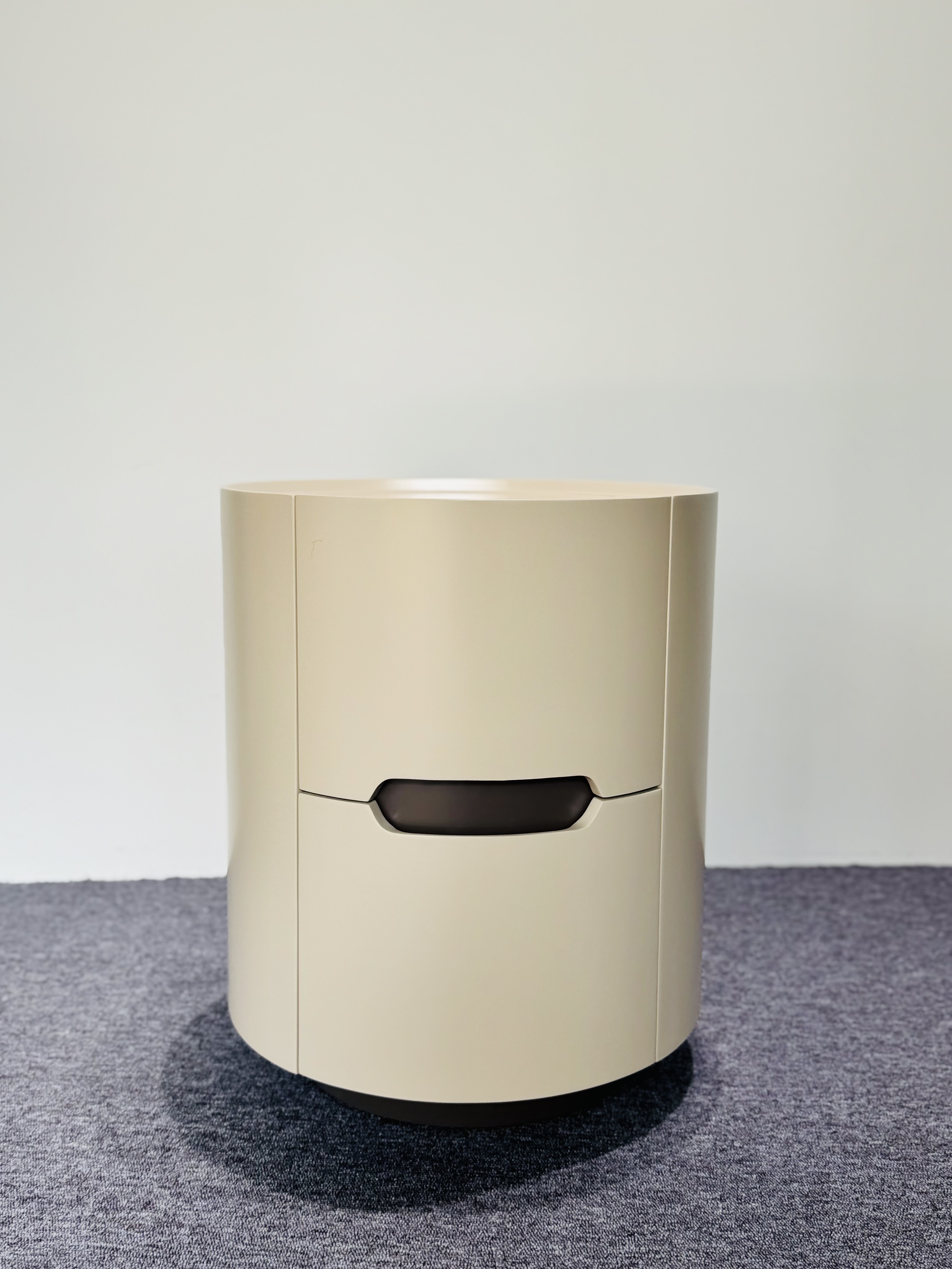 奶油风创意储藏贴皮无图案床头柜收纳柜圆形简约茶几