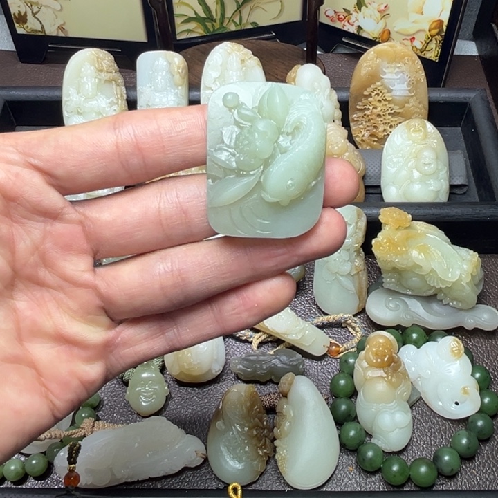 和田玉未镶嵌颈饰