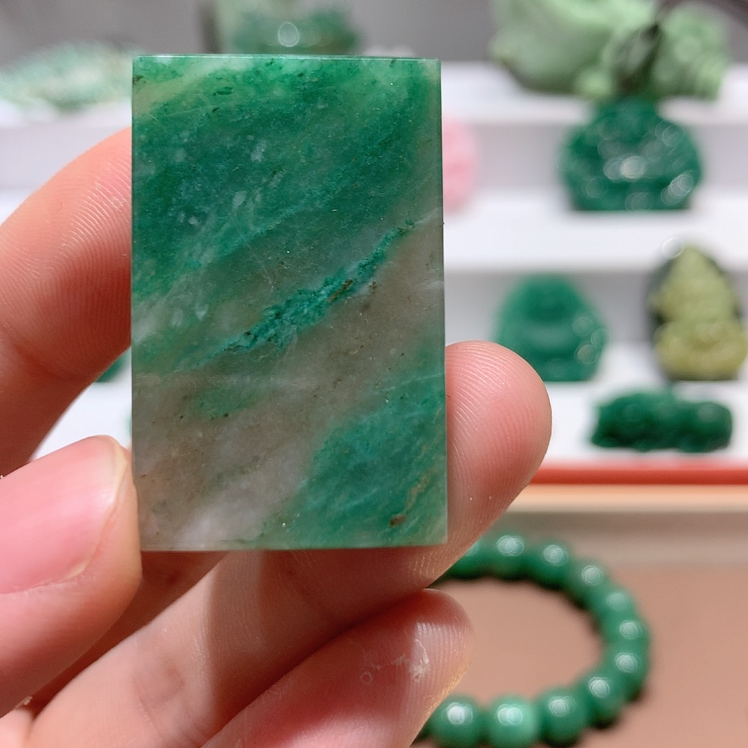 独山玉挂件未镶嵌