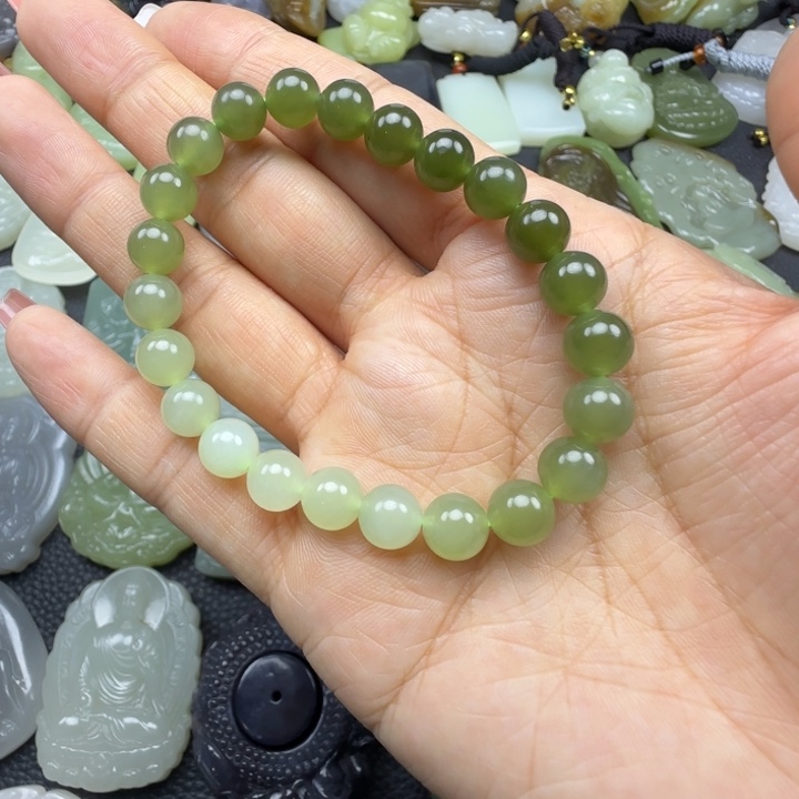 和田玉未镶嵌颈饰卡8