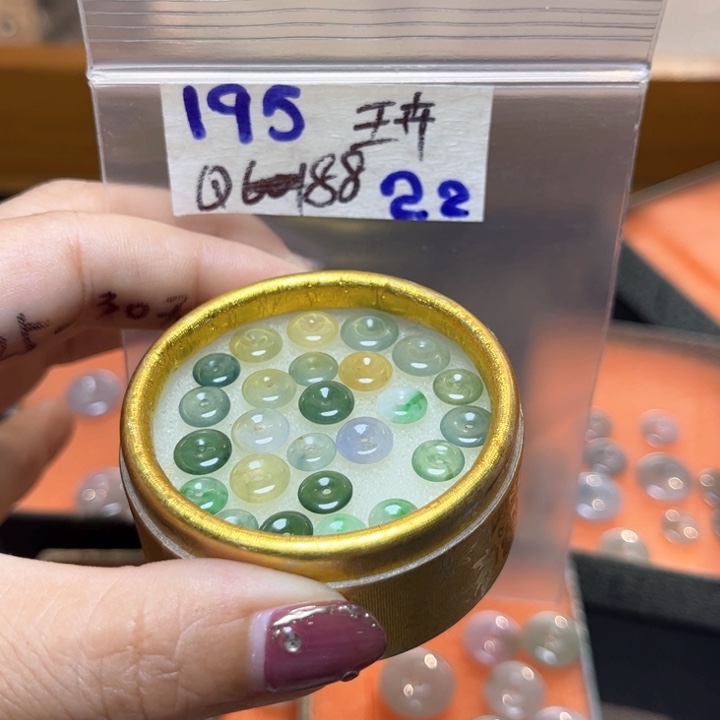 定制翡翠未镶嵌王***姆不