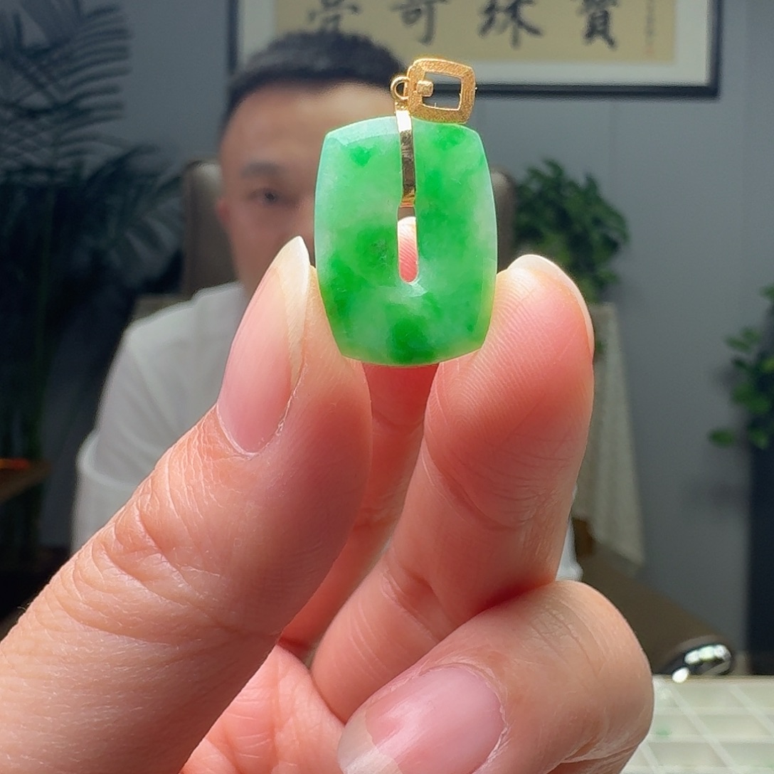 翡翠18K金镶嵌吊坠(不含链)天然