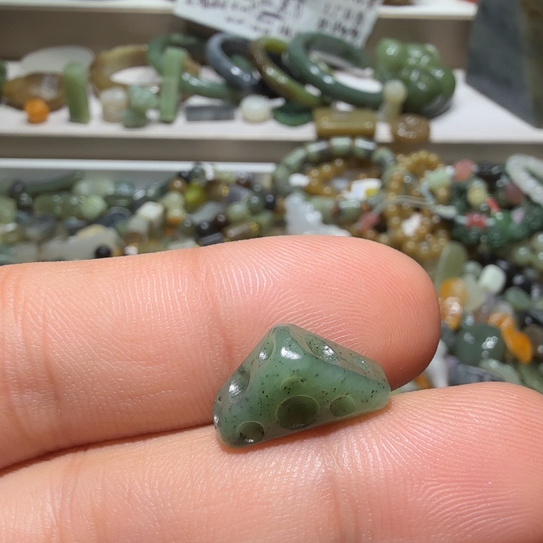 和田玉未镶嵌珠宝奇石