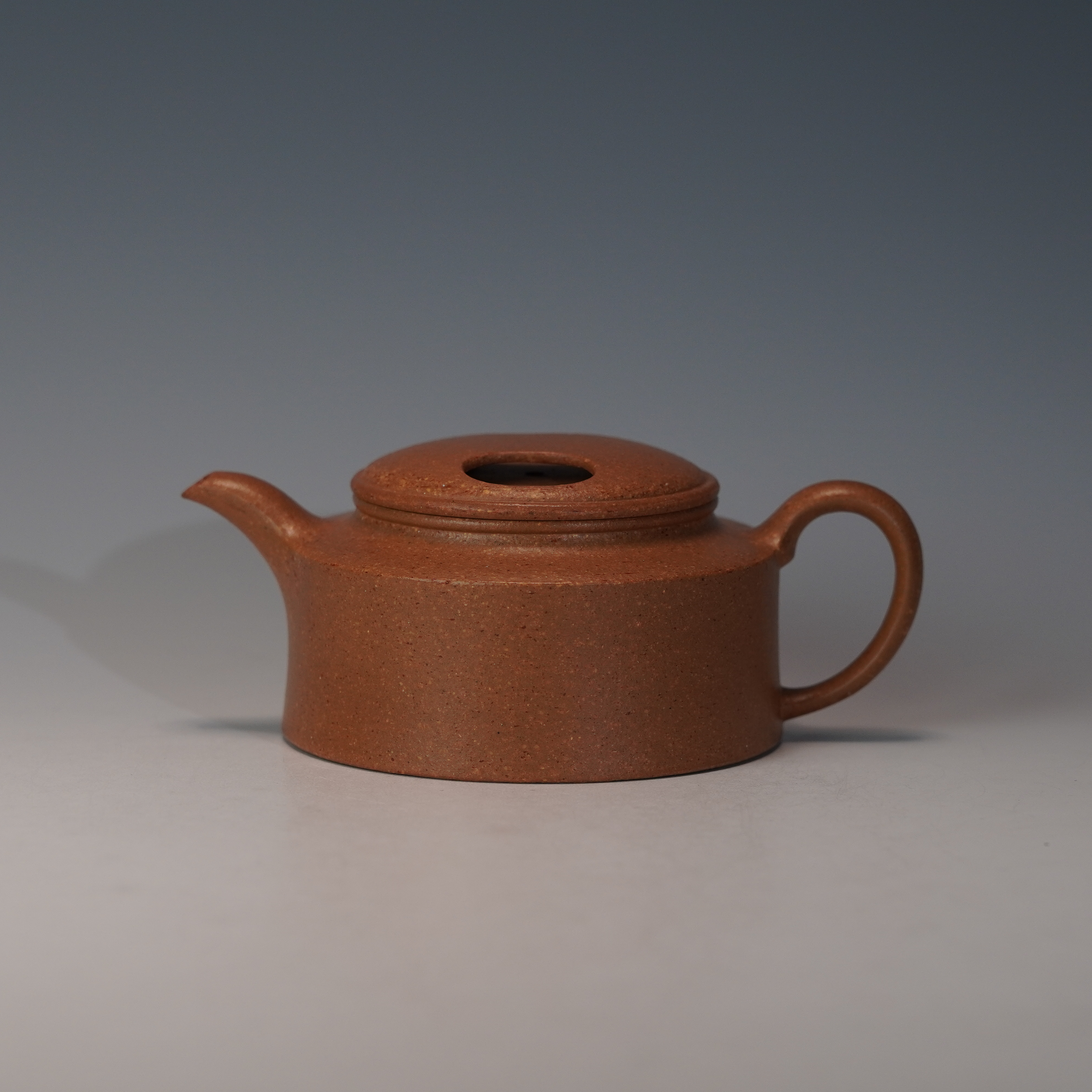 lot.21986 丁雪琴 黄金段牛盖莲子壶 200cc