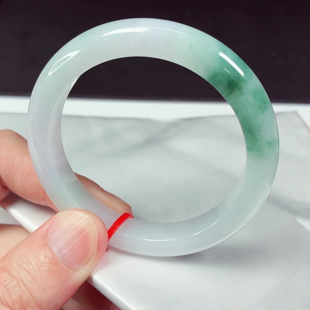 翡翠未镶嵌手镯53.6圈