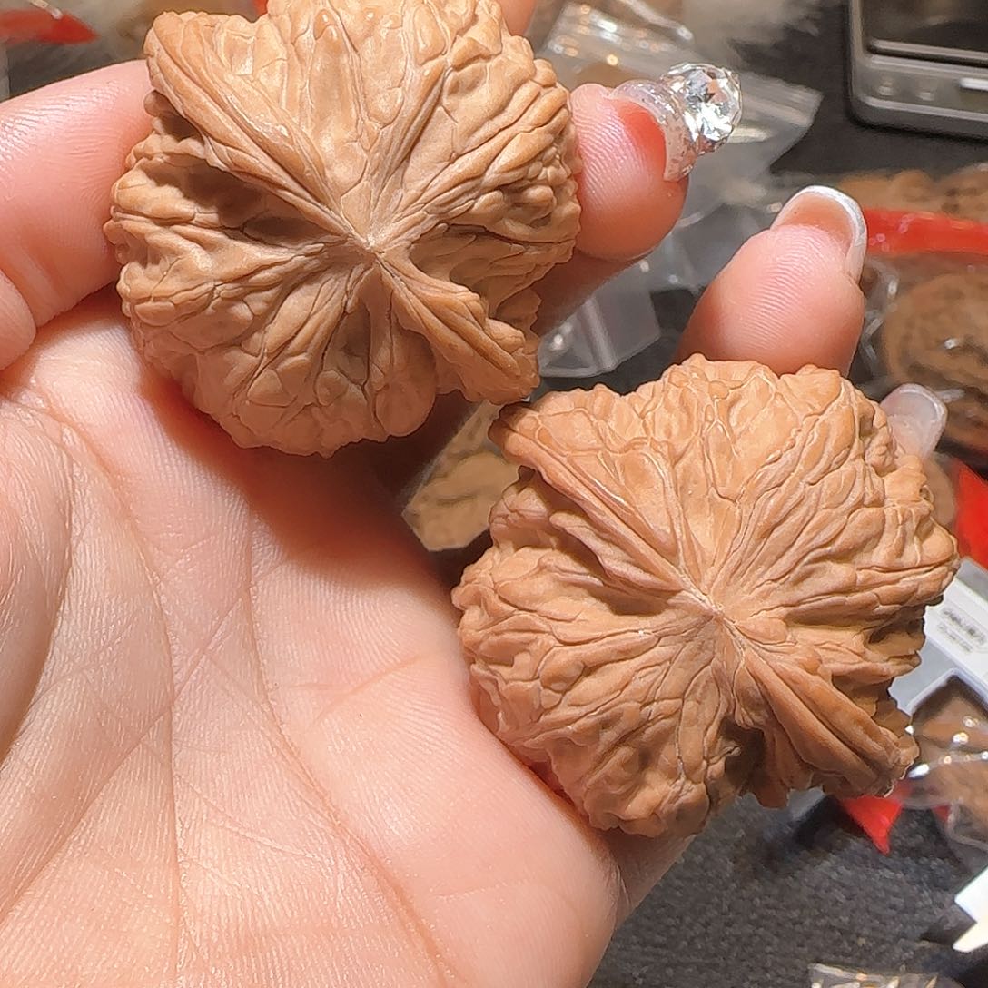 文玩核桃吊坠44大脑门磨盘