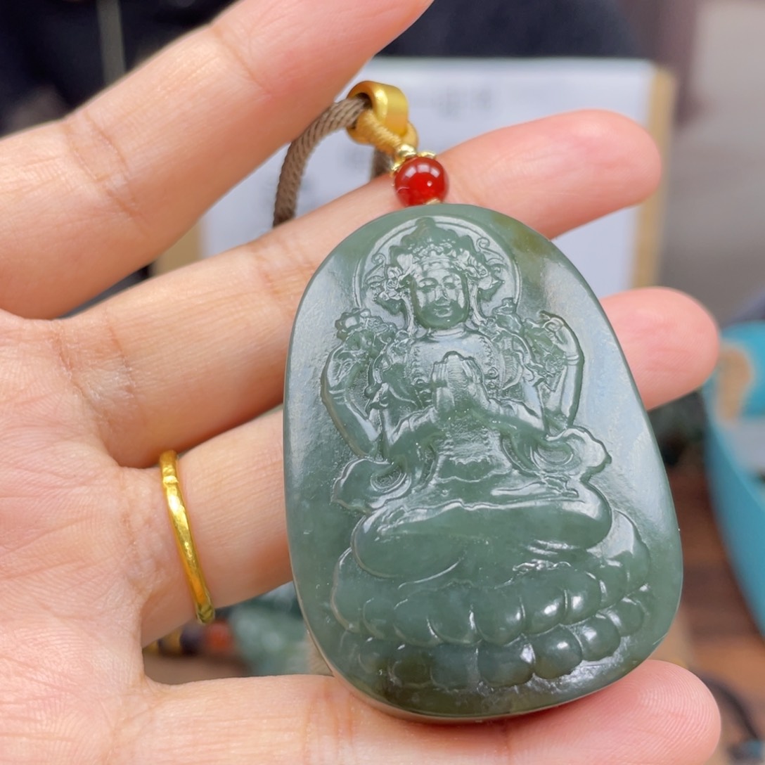 和田玉颈饰未镶嵌