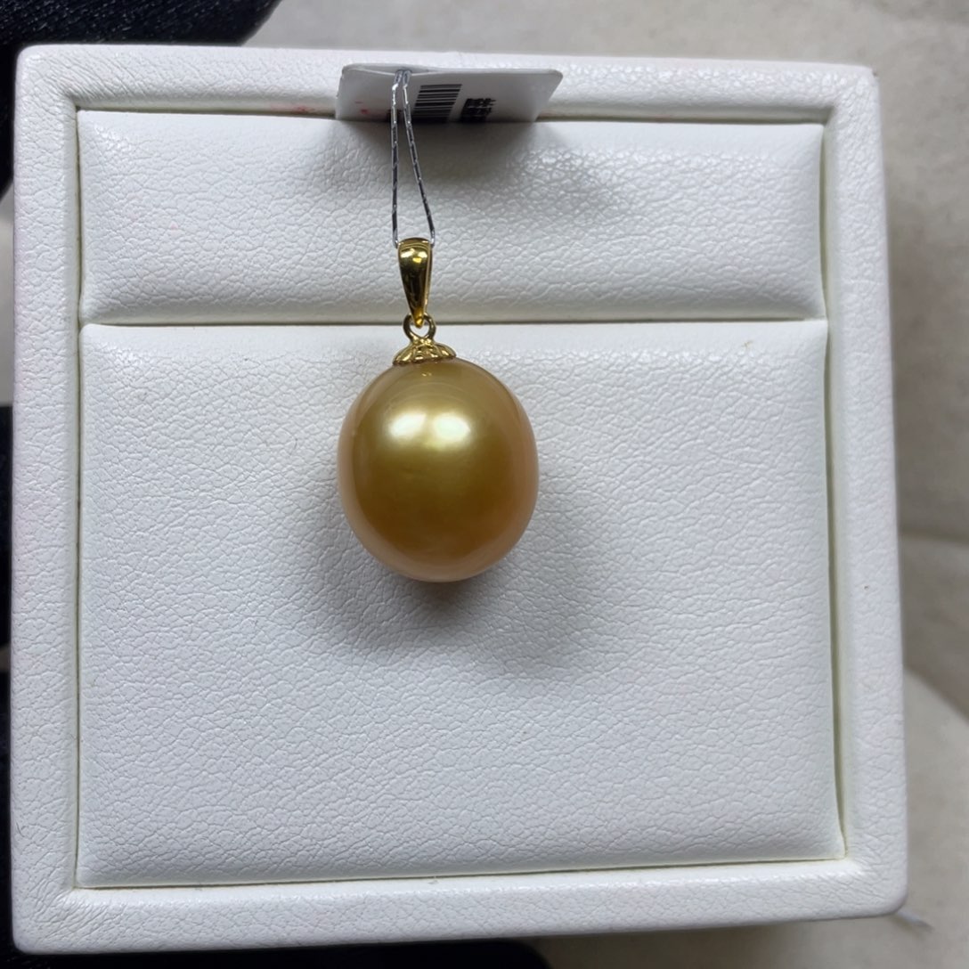 18K金镶嵌吊坠(不含链)海水珍珠13.3mm