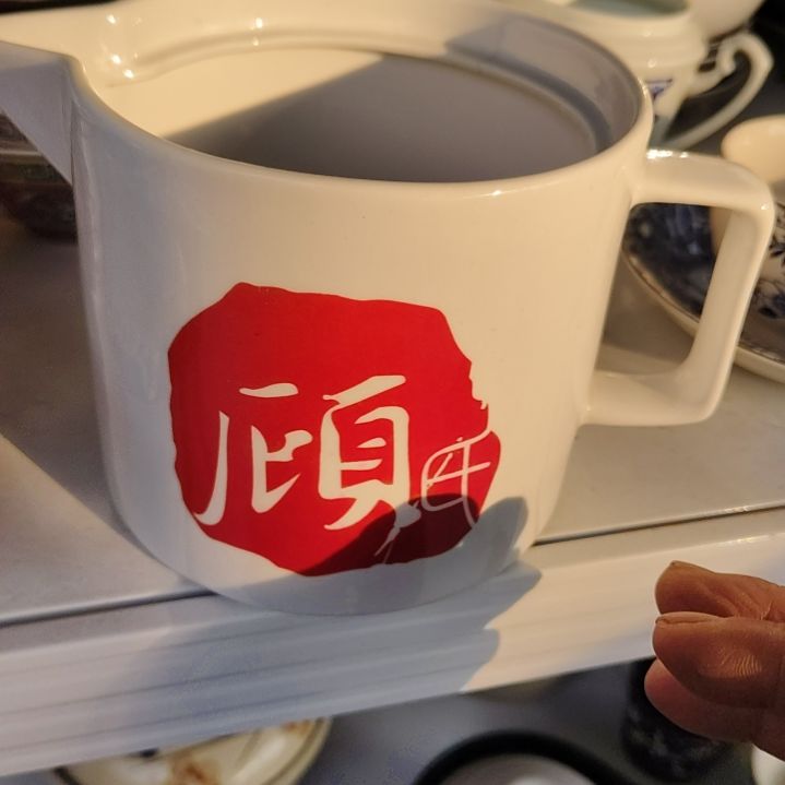 瓷片瓷器，各种摆件，瓷片，