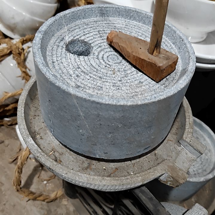 瓷片陶瓷盘子碗啥都有