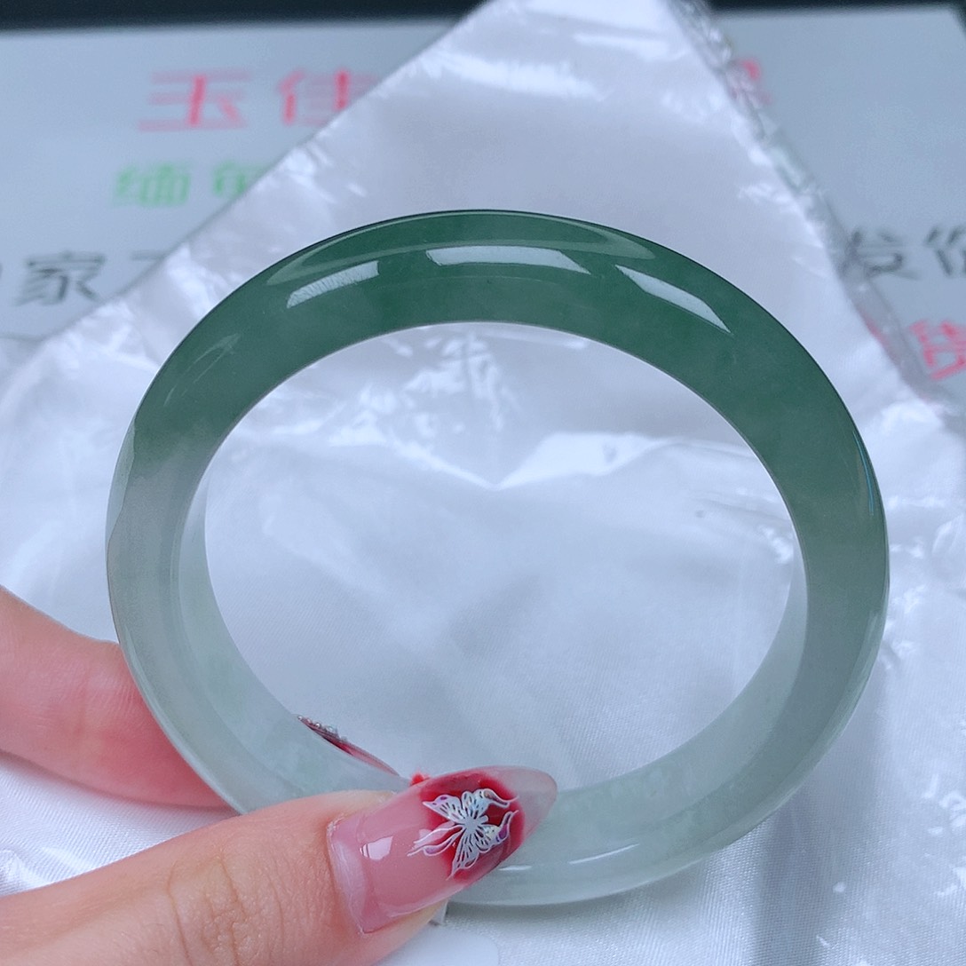 翡翠手镯未镶嵌58 58 58