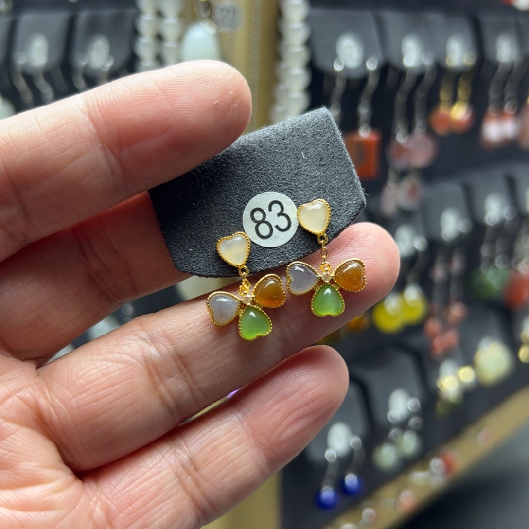 花****和田玉银S925镶嵌耳饰