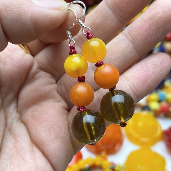 树脂制品65号设计款耳坠