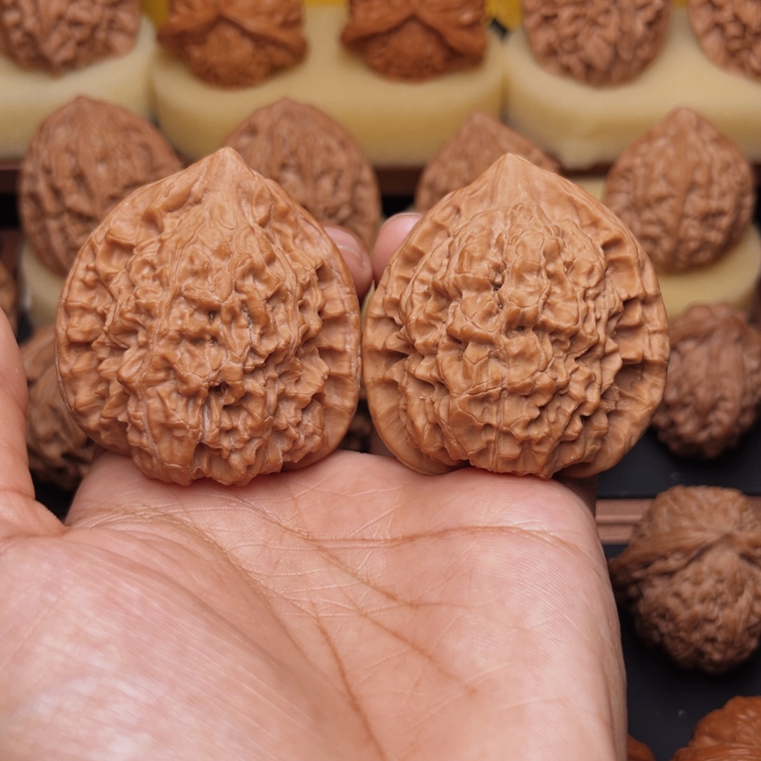 把件文玩核桃麒麟纹官帽46左右