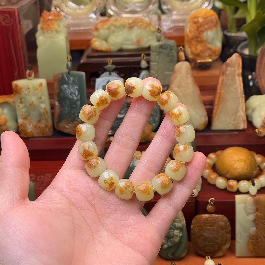 岫岩河磨玉（透闪石质玉）手串未镶嵌东**起