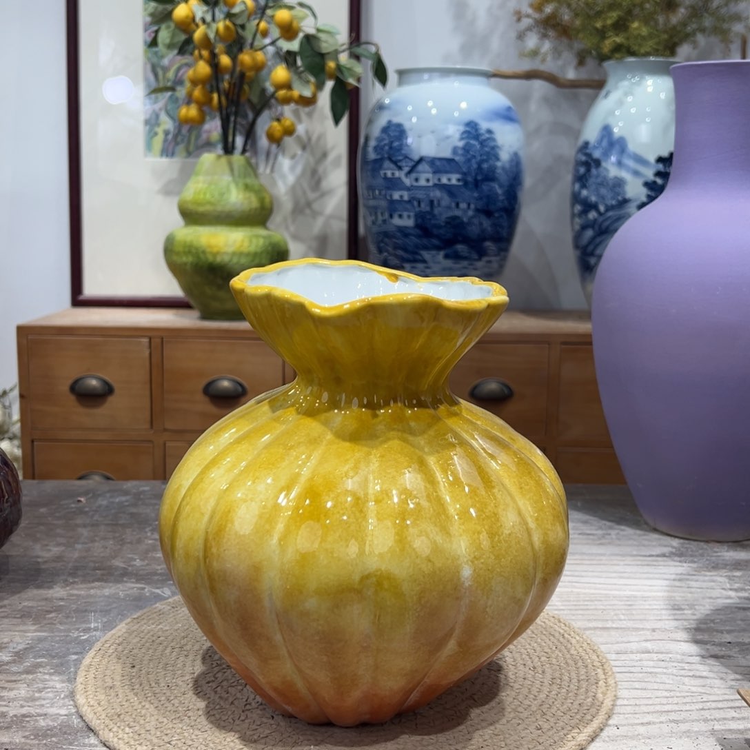 摆件陶瓷花瓶高24口7瑕疵