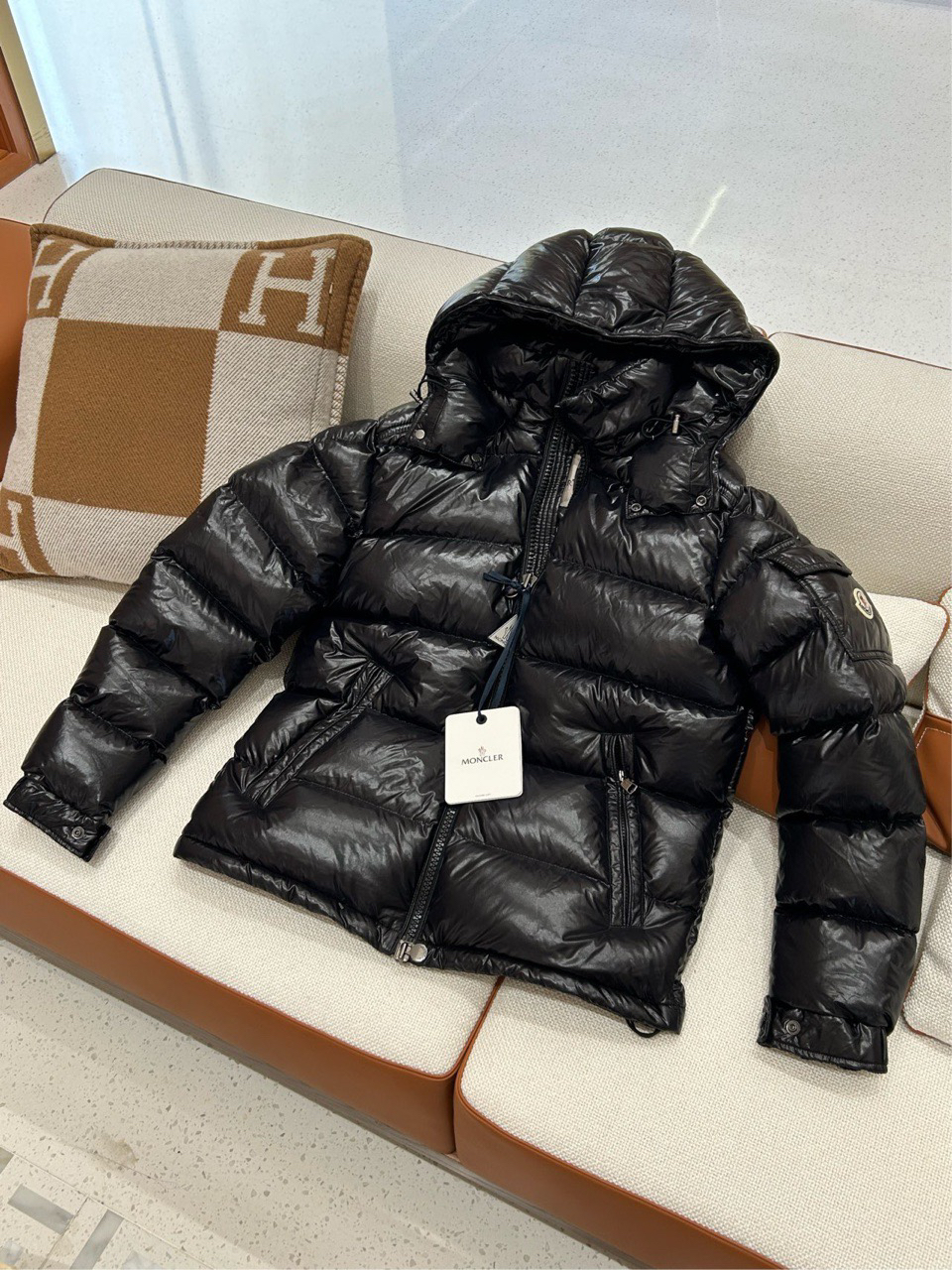 全新未使用 蒙口 全新蒙口羽绒服maya黑色5码