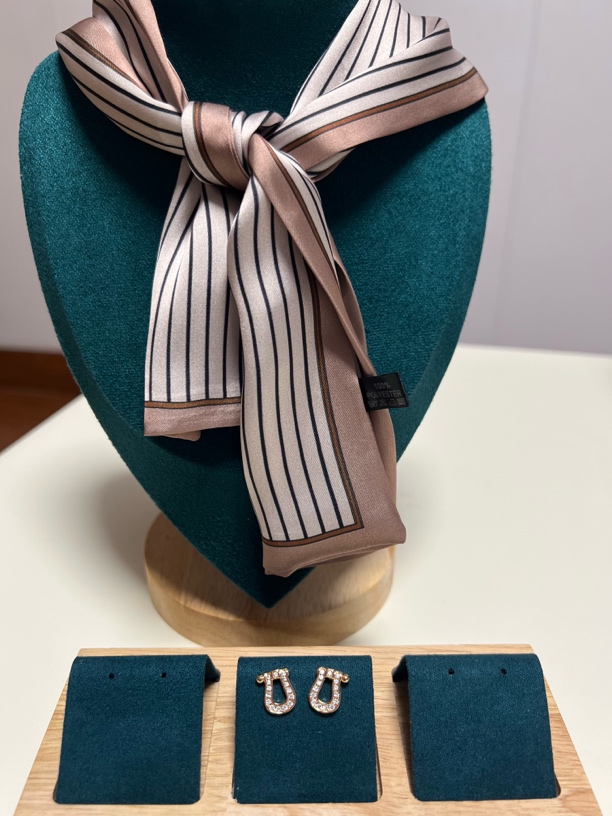 合金合成锆石耳饰 马蹄mini轻奢气质耳饰