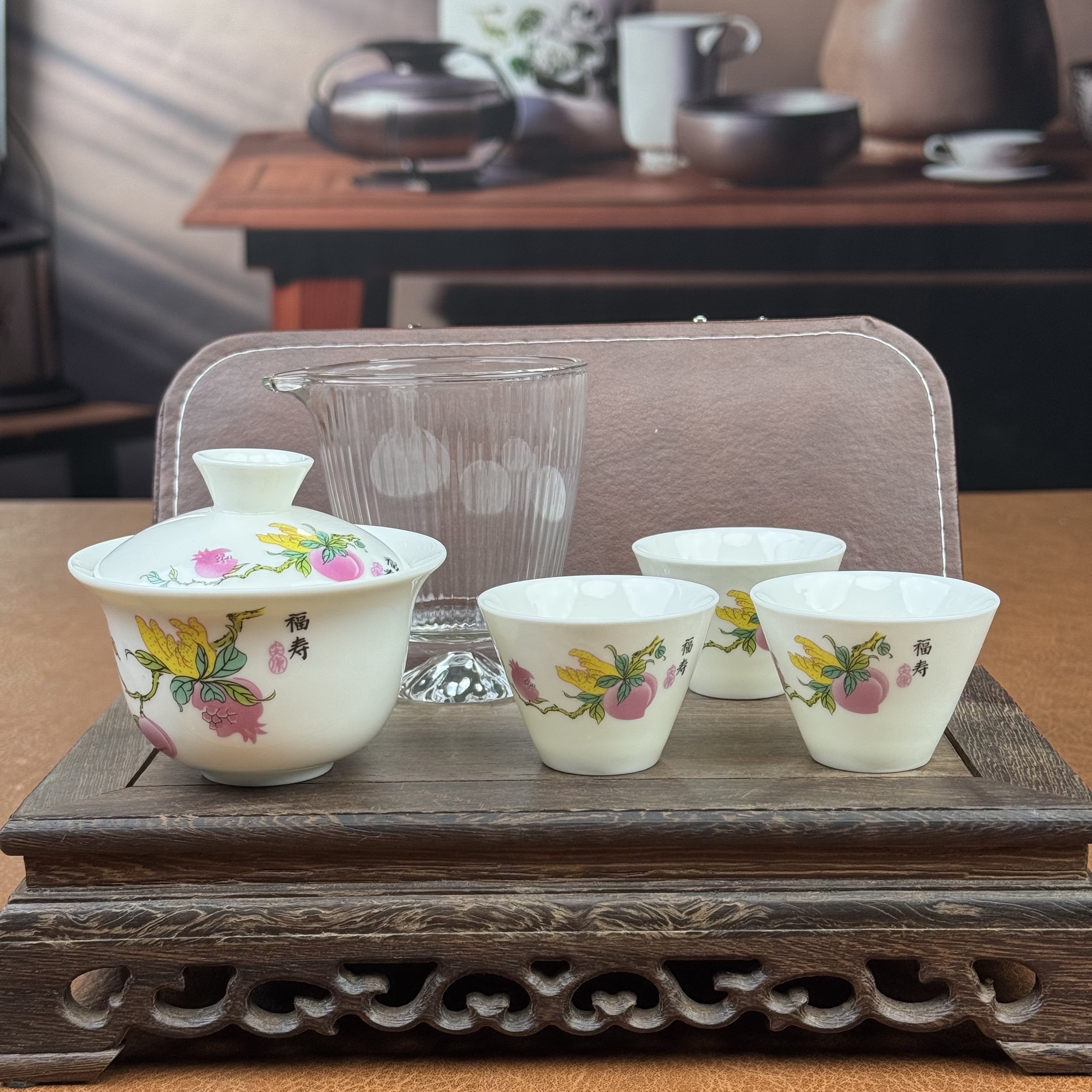 福寿仙桃盖碗+三杯+公道皮质包D65