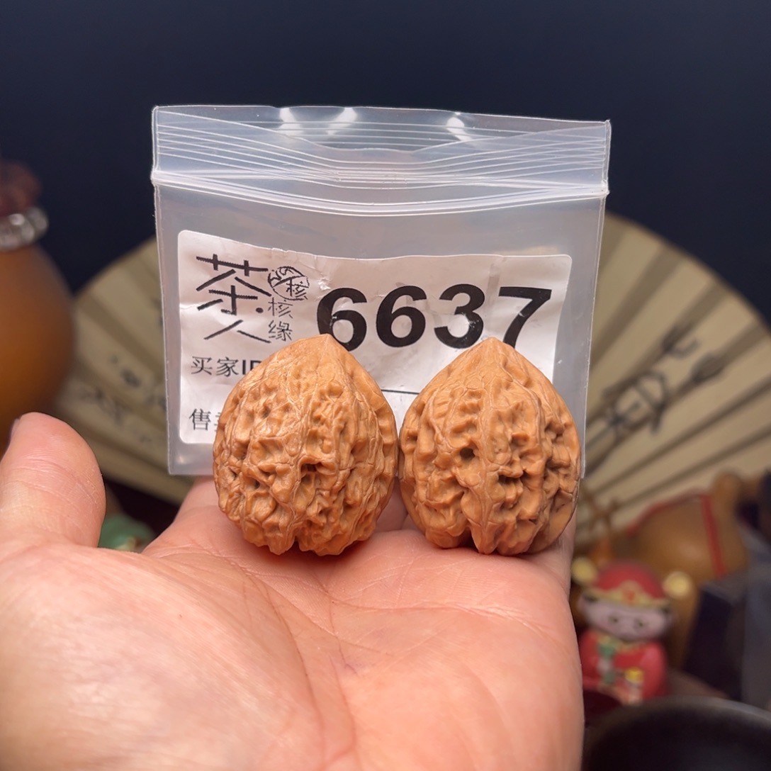 吊坠文玩核桃这就是所谓一天不联系了么