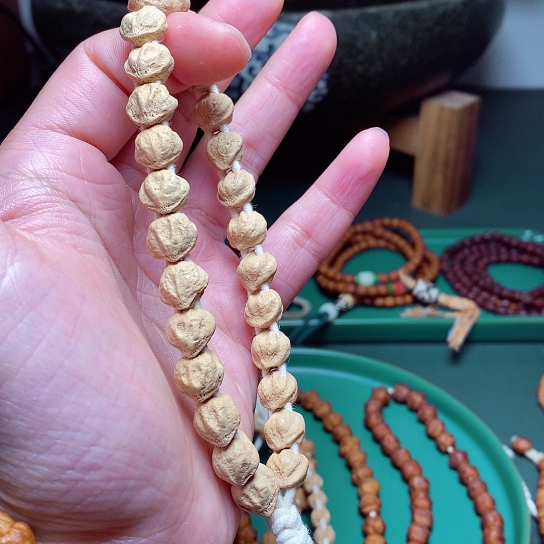 柏香籽/百香籽吊坠215.10➕