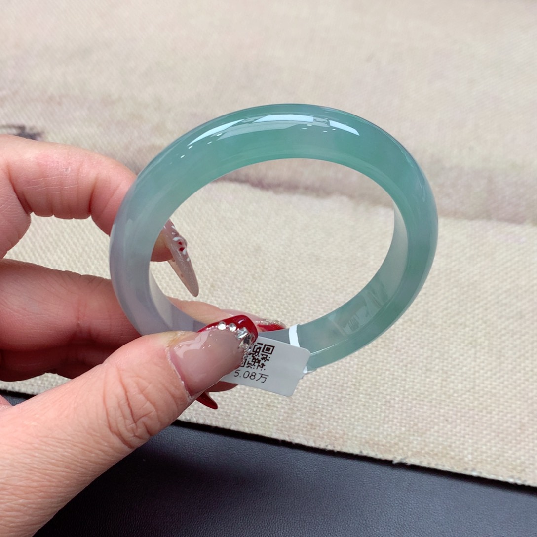 翡翠手镯未镶嵌缅甸翡翠手镯