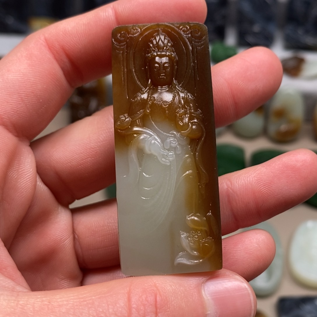 和田玉（糖玉）颈饰未镶嵌巧*力
