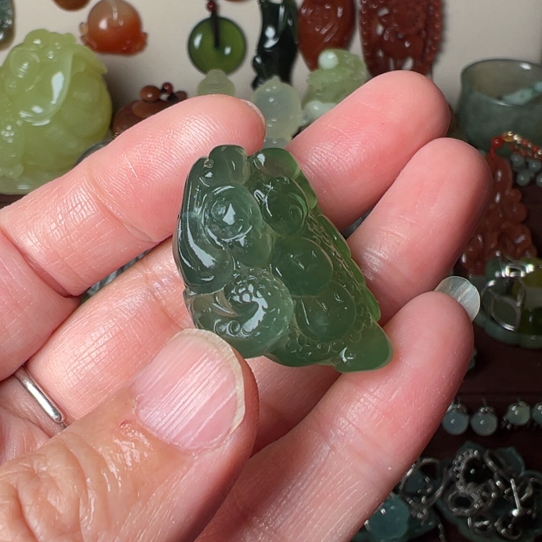 蛇纹石玉吊坠(赠链)未镶嵌