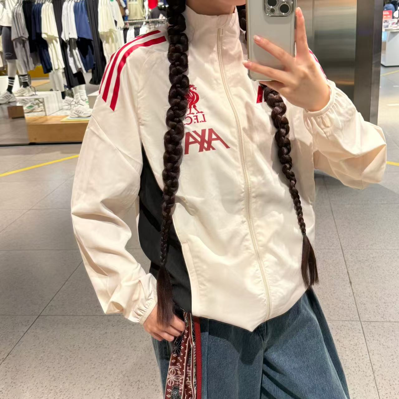 adidas/阿迪达斯利物浦足球夹克足球风运动宽松夹克外套JV6571