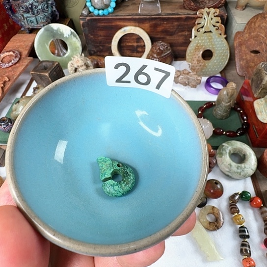 摆件大**边陶瓷材料与器件工程学院