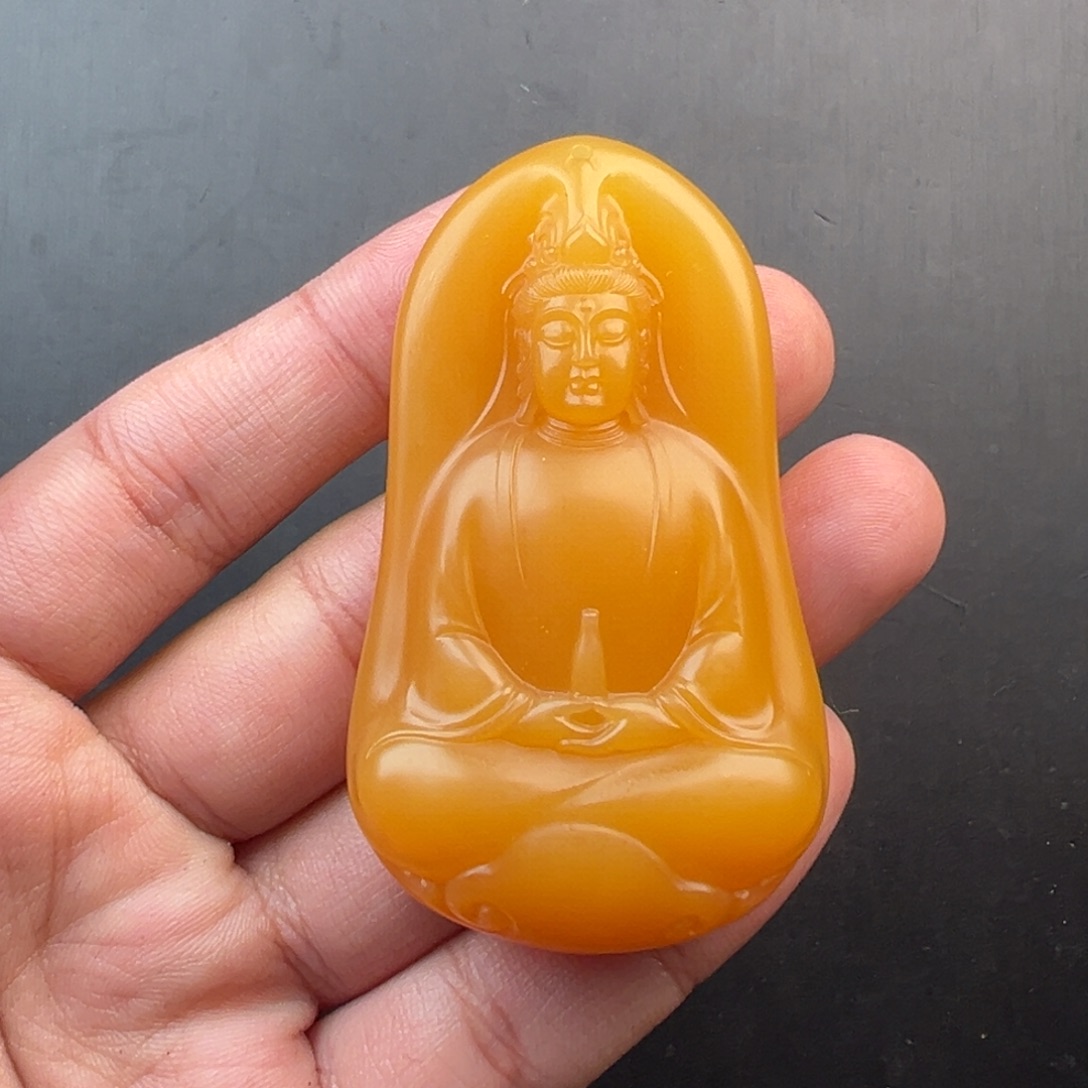 石英质玉（黄龙玉）未镶嵌颈饰