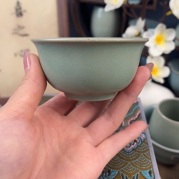 汝瓷茶具手工压手杯