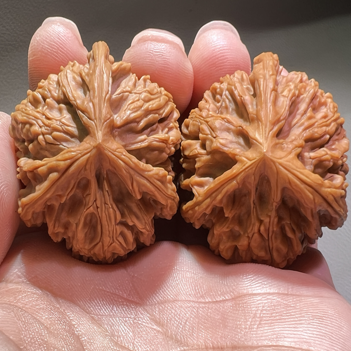 御龙筋文山三棱球奔120开角粗棱异形39+边35高顶级手把件盘它