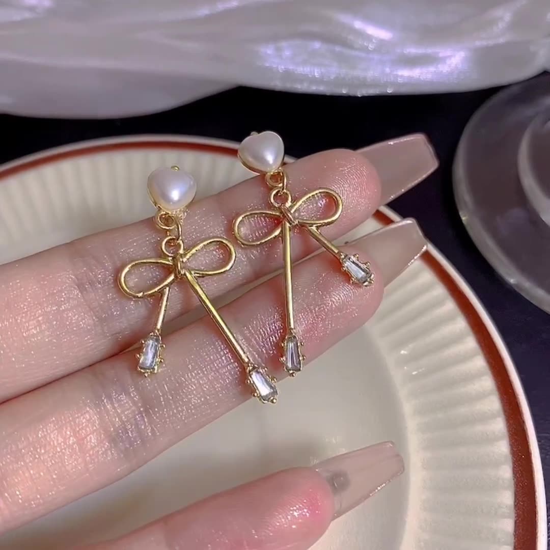 合金仿珍珠耳饰 【A086】优雅珍珠耳环女甜美蝴蝶结气质百搭耳钉坠