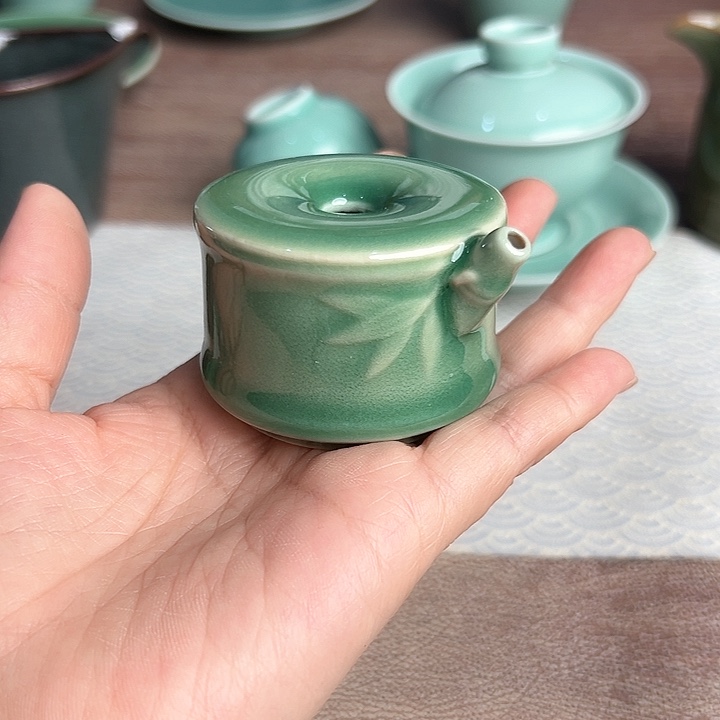 龙泉云间青瓷小米茶器