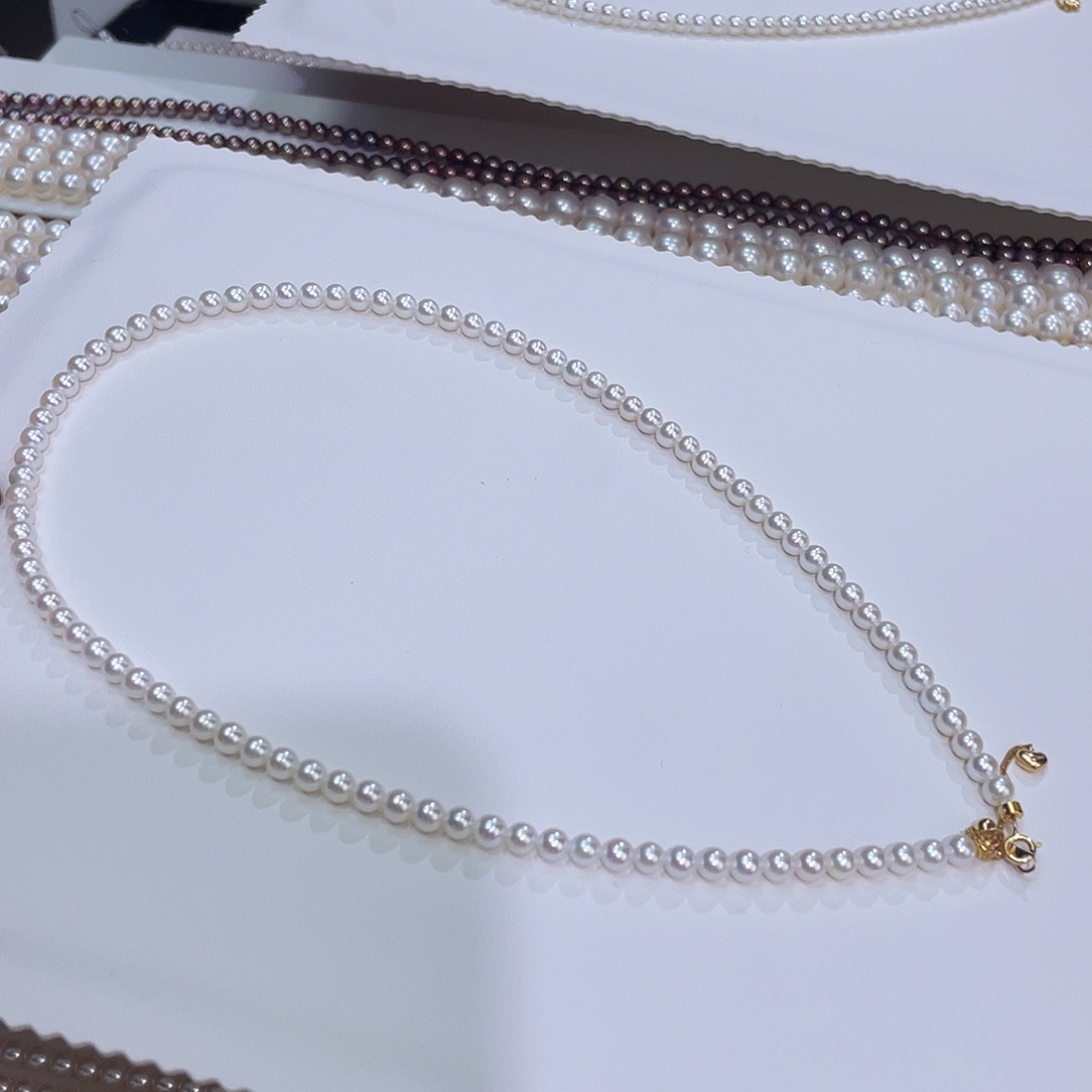 淡水珍珠颈饰18K金镶嵌