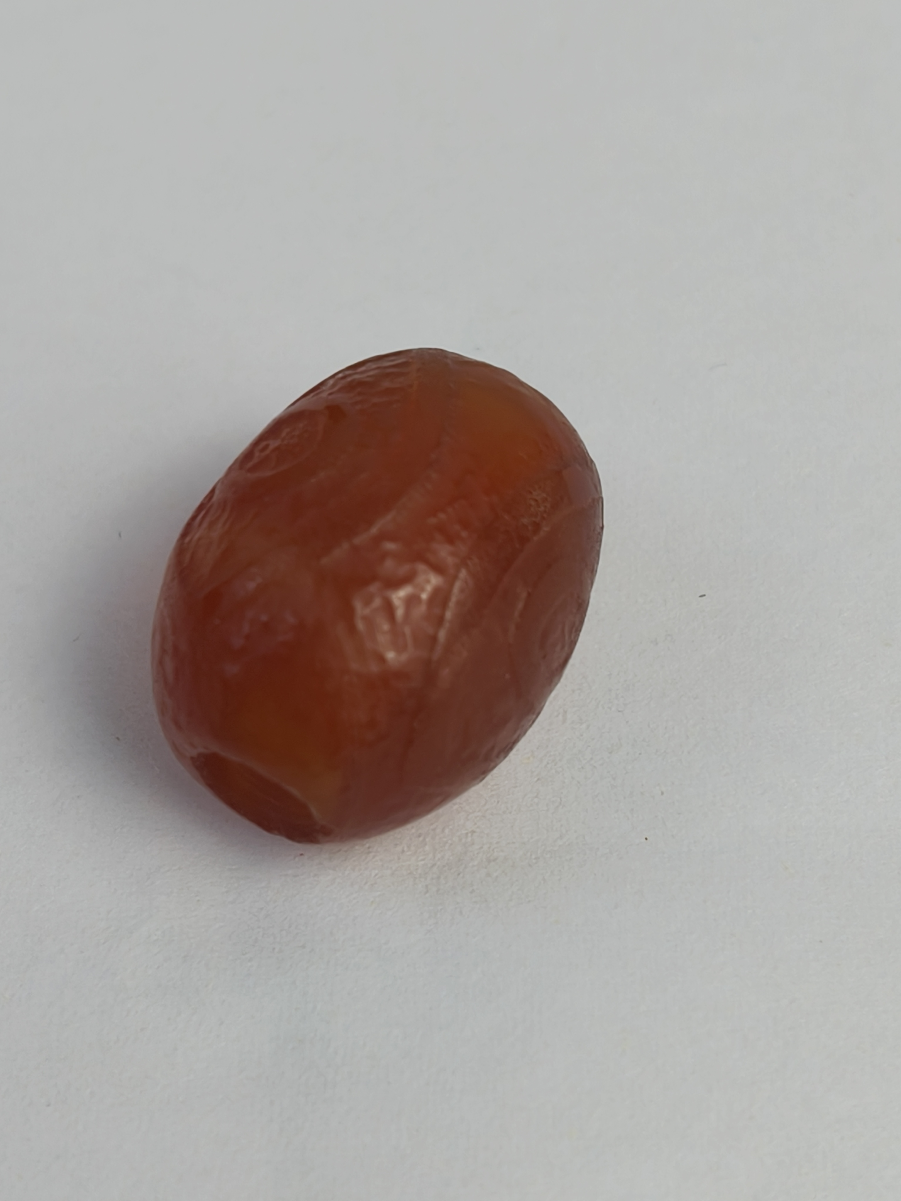 玛瑙珠子，刻纹图案
