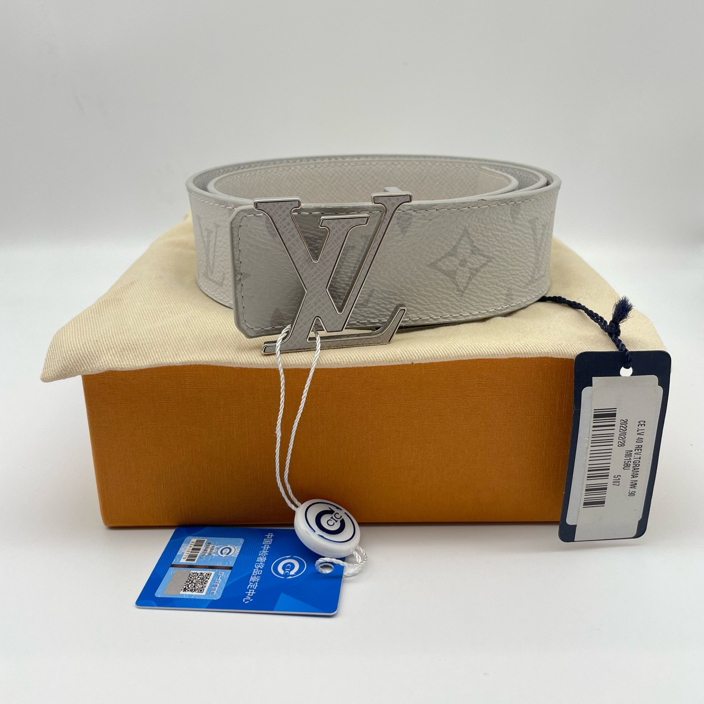 未使用 LouisVuitton/路易威登 90码皮扣白老花双面腰带16531170