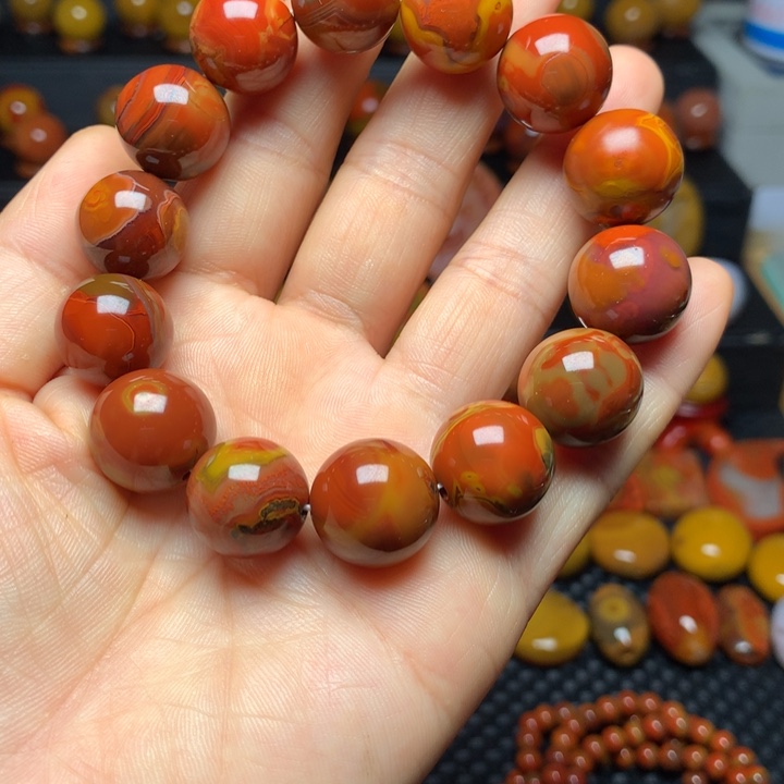 如***意玛瑙/玉髓1未镶嵌战国红