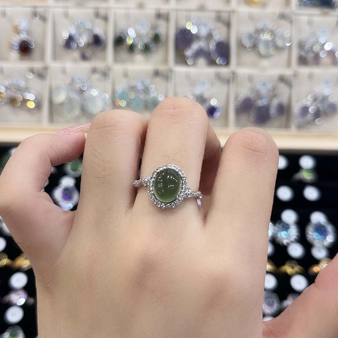 敏***l岫玉银S925镶嵌戒指